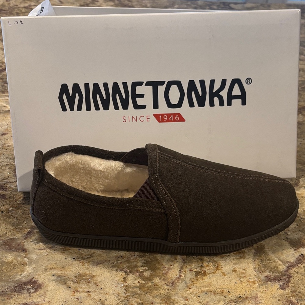 Minnetonka Men's Dark Brown Slip-On Loafers